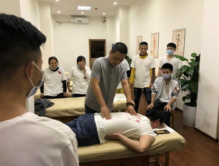 推拿按摩師培訓收費標準是什么?貴不貴？
