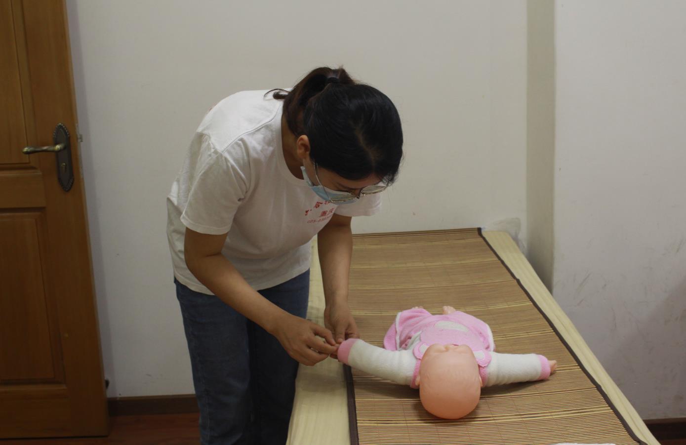 重慶育嬰師培訓學校
