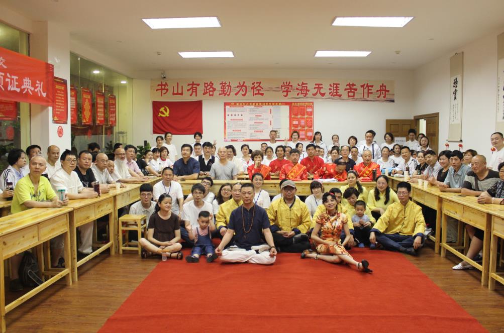 靠不吃晚餐減肥？中醫培訓學校建議不要這樣做