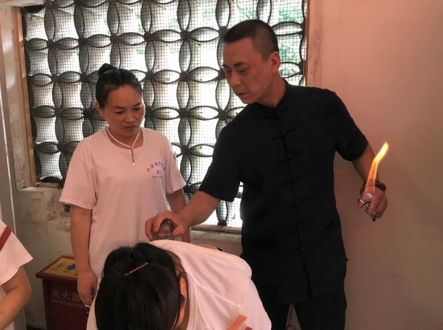 感冒了可以用拔火罐來治療？