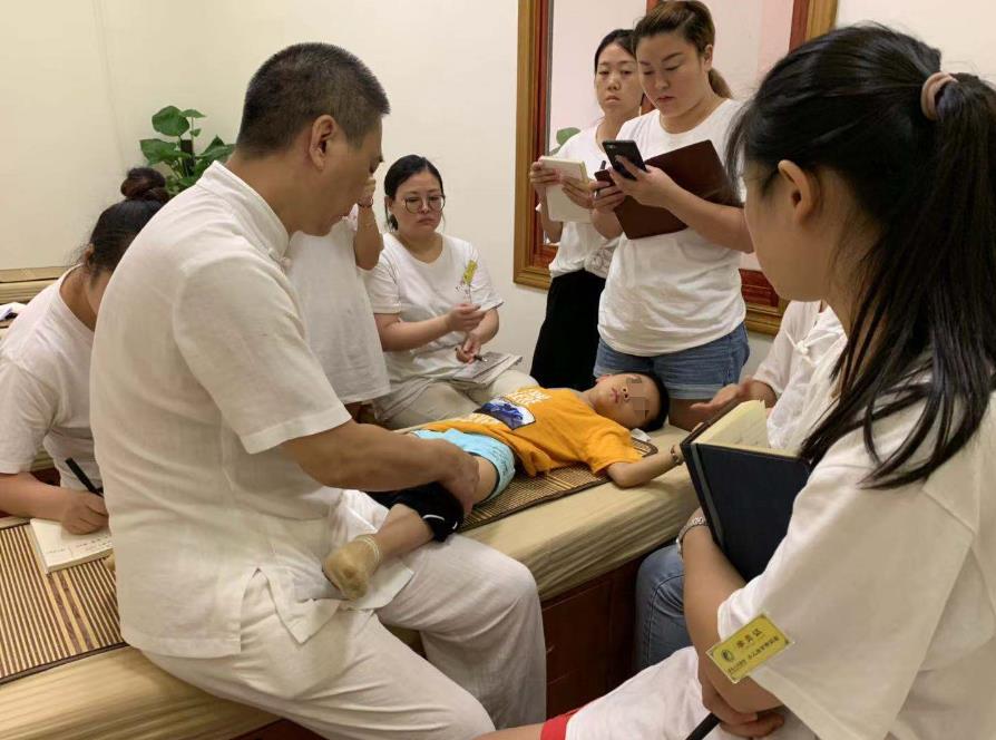重慶小兒推拿哪里培訓學習比較好？
