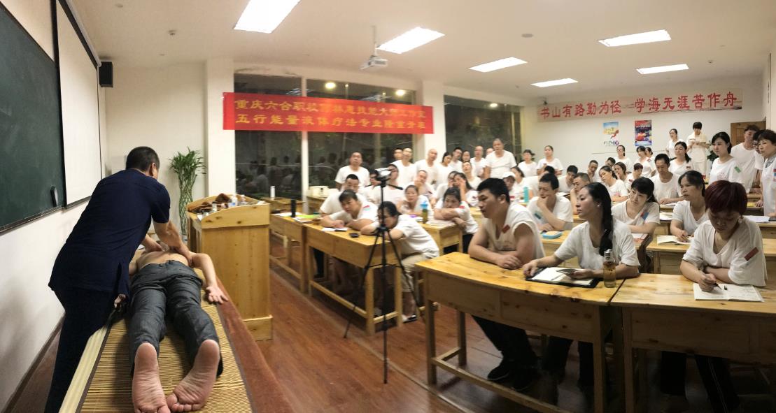 按這三個(gè)穴位可以緩解胃痛？
